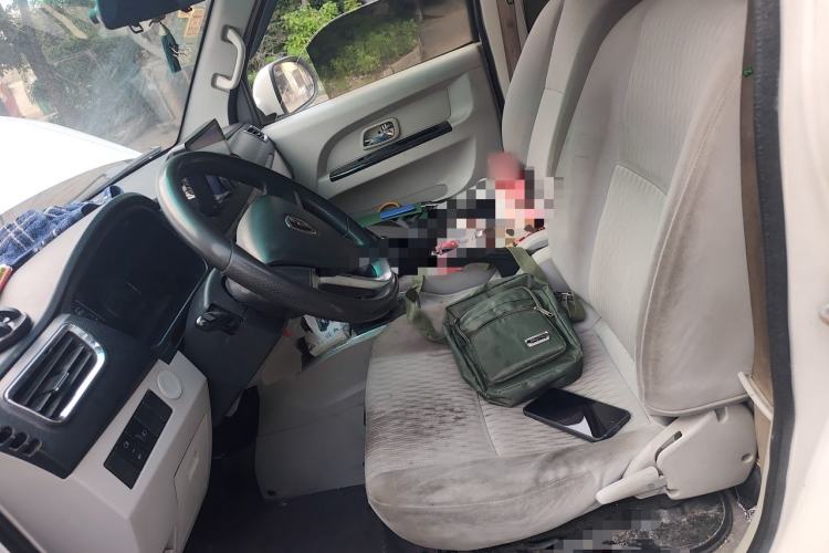 Used Jinbei New Hiace X30L  Left Front Seat