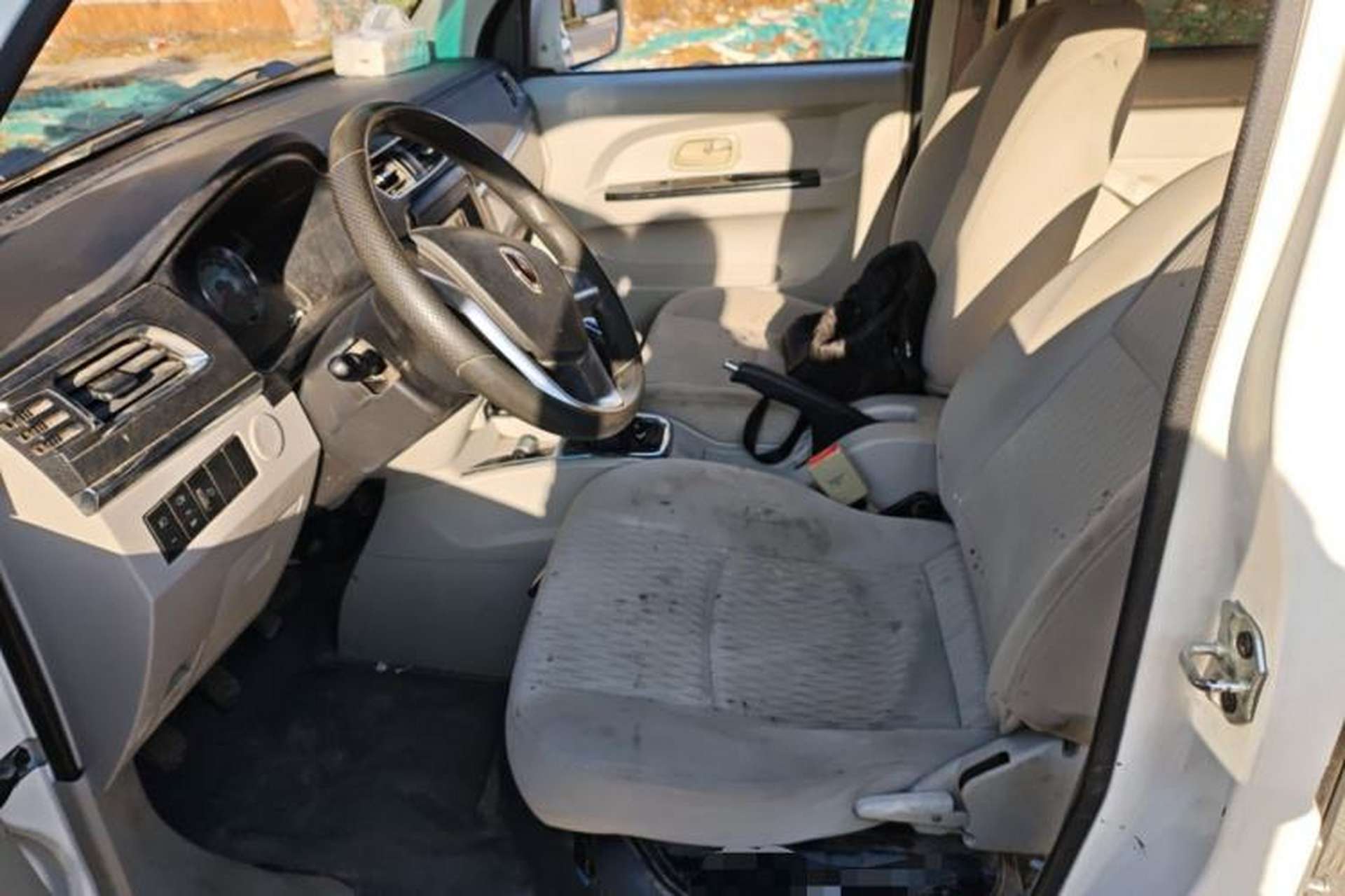 Used Jinbei New Hiace X30L 2021 1.5L Wealth Central Air Conditioning Version Coach China VI Standard SWC15M Left Front Seat