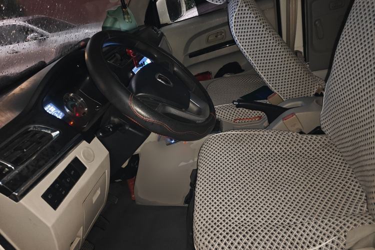 Used Jinbei New Hiace X30L 2021 1.5L Wealth Central Air Conditioning Edition Van China VI Standard SWC15M Left Front Seat