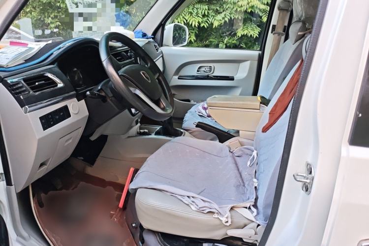 Used Jinbei New Hiace X30L 2021 1.5L Business Central Air-Conditioned Coach China VI Standard SWC15M Left Front Seat