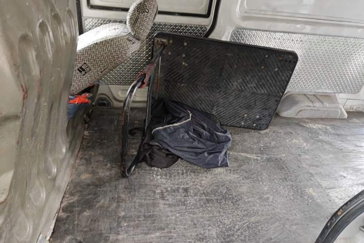Used Jinbei New Hiace X30L 2021 1.5L Wealth Central Air Conditioning Edition Van China VI Standard SWC15M Left Rear Seat