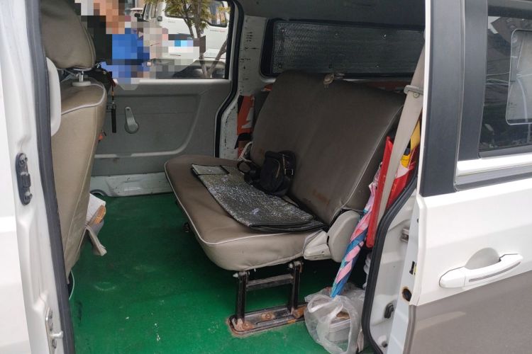 Used Jinbei New Hiace X30L 2021 1.5L Business Central Air-Conditioned Coach China VI Standard SWC15M Left Rear Seat