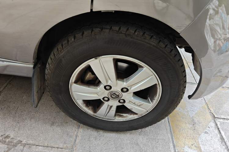 Used Jinbei New Hiace X30L 2021 1.5L Business Van Non-Air-Conditioned Version China VI Standard SWC15M Right Front Wheel Hub