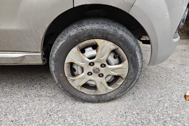 Used Jinbei New Hiace X30L 2021 1.5L Wealth Central Air Conditioning Edition Van China VI Standard SWC15M Right Front Wheel Hub