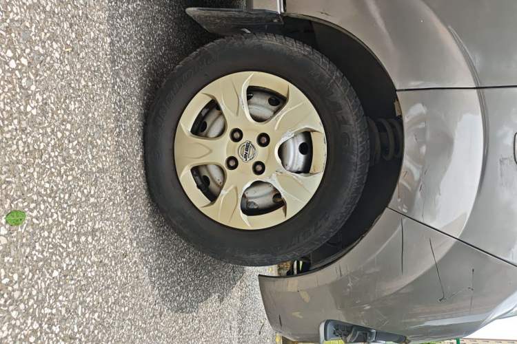 Used Jinbei New Hiace X30L 2021 1.5L Wealth Central Air Conditioning Version Coach China VI Standard SWC15M Right Front Wheel Hub