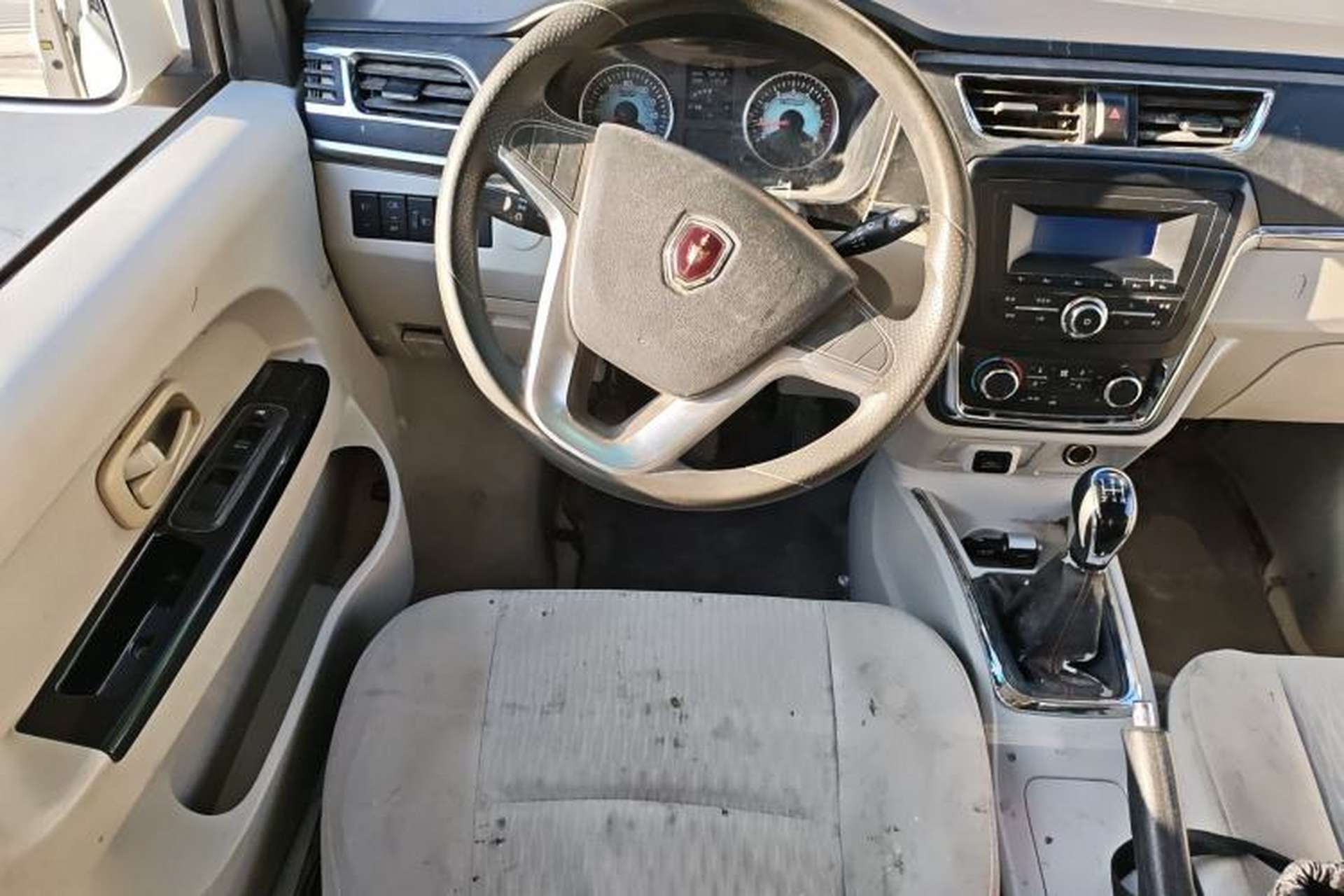 Used Jinbei New Hiace X30L 2021 1.5L Wealth Central Air Conditioning Version Coach China VI Standard SWC15M Steering Wheel