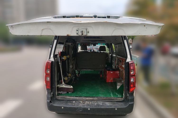 Used Jinbei New Hiace X30L 2021 1.5L Business Central Air-Conditioned Coach China VI Standard SWC15M Trunk