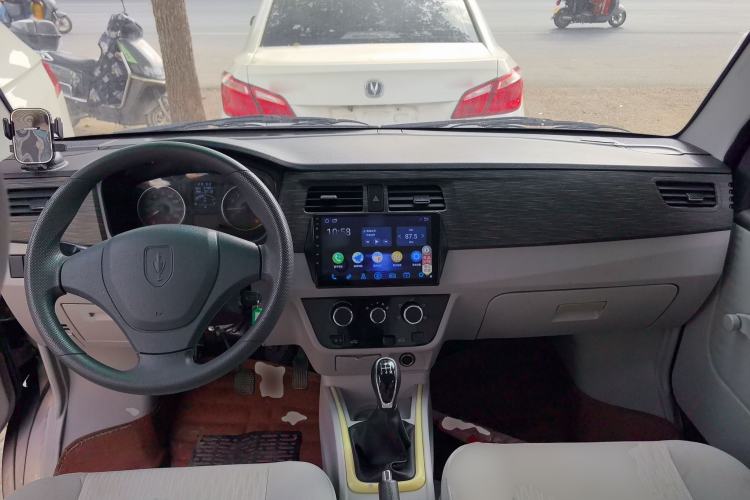 Used Jinbei New Hiace X30L 2021 1.5L Wealth Edition Bus Non-Air-Conditioned China VI Standard SWC15M Center Console