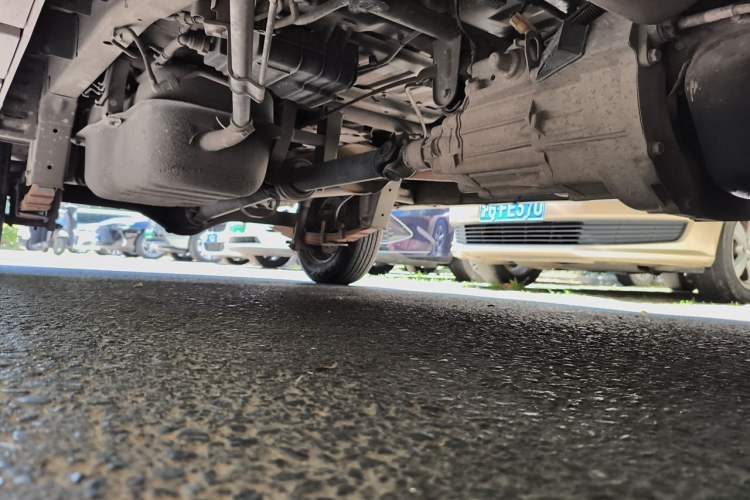 Used Jinbei New Hiace X30L 2021 1.5L Wealth Van Non-Air-Conditioned Version China VI Standard SWC15M Chassis Front Right
