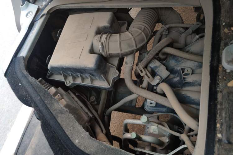 Used Jinbei New Hiace X30L 2021 1.5L Wealth Central Air Conditioning Version Coach China VI Standard SWC15M Engine Bay Right