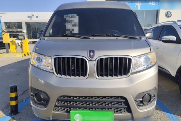 Used Jinbei New Hiace X30L 2021 1.5L Wealth Van Non-Air-Conditioned Version China VI Standard SWC15M Front