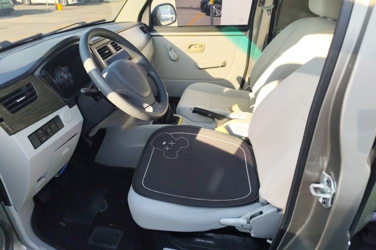Used Jinbei New Hiace X30L 2021 1.5L Wealth Van Non-Air-Conditioned Version China VI Standard SWC15M Left Front Seat