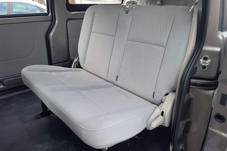Used Jinbei New Hiace X30L 2021 1.5L Wealth Edition Bus Non-Air-Conditioned China VI Standard SWC15M Left Rear Seat