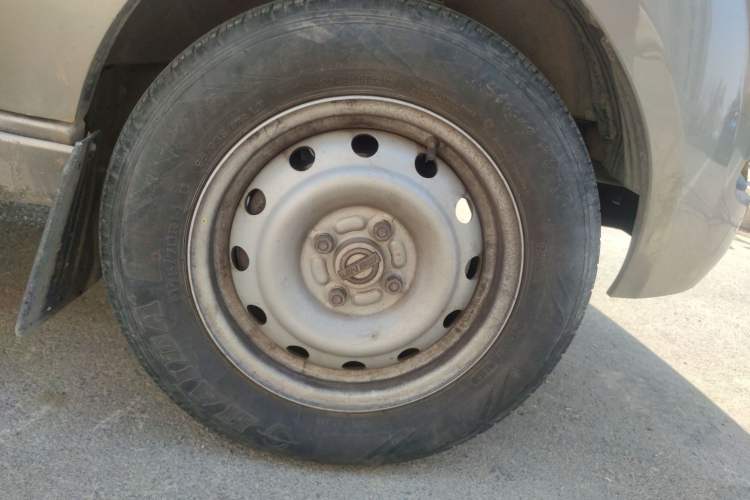 Used Jinbei New Hiace X30L 2021 1.5L Wealth Central Air Conditioning Version Coach China VI Standard SWC15M Right Front Wheel Hub