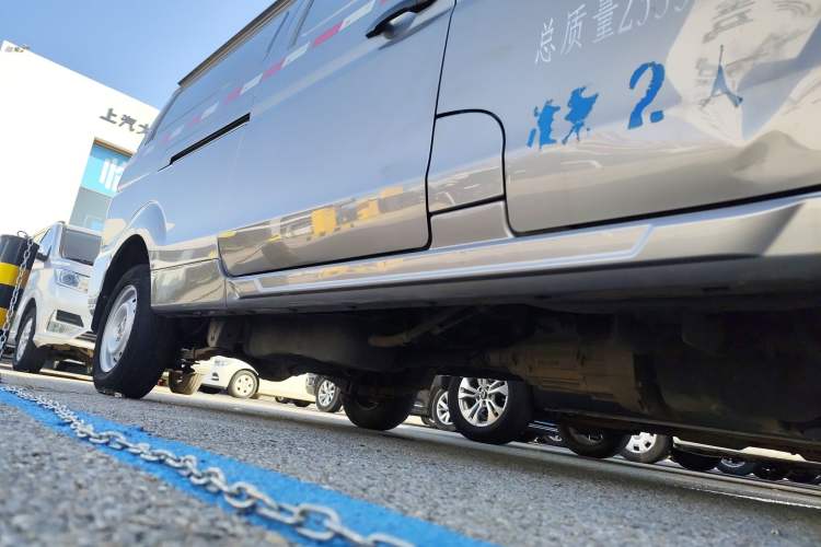 Used Jinbei New Hiace X30L 2021 1.5L Wealth Van Non-Air-Conditioned Version China VI Standard SWC15M Right Side Sill