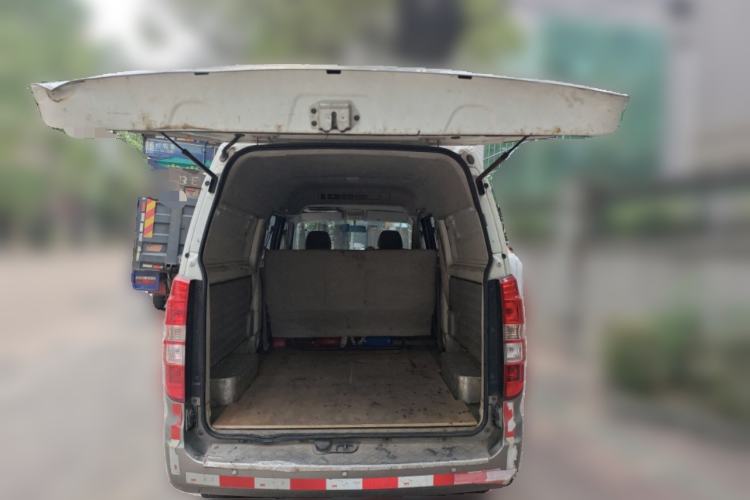 Used Jinbei New Hiace X30L 2021 1.5L Business Central Air-Conditioned Van China VI Standard SWC15M Trunk
