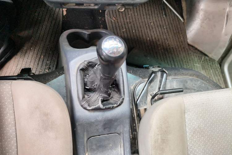 Used Jinbei New Hiace X30L 2021 1.5L Wealth Central Air Conditioning Version Coach China VI Standard SWC15M Gear Lever