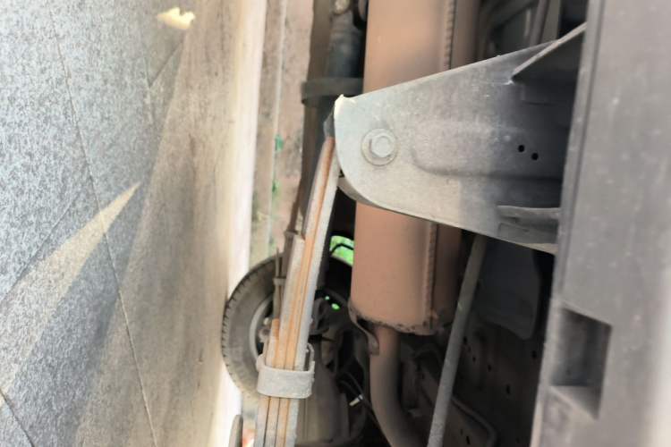 Used Jinbei New Hiace X30L 2021 1.5L Wealth Central Air Conditioning Edition Van China VI Standard SWC15M Chassis Rear Left