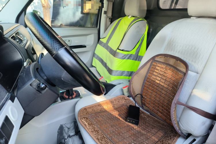 Used Jinbei New Hiace X30L 2021 1.5L Wealth Central Air Conditioning Edition Van China VI Standard SWC15M Left Front Seat
