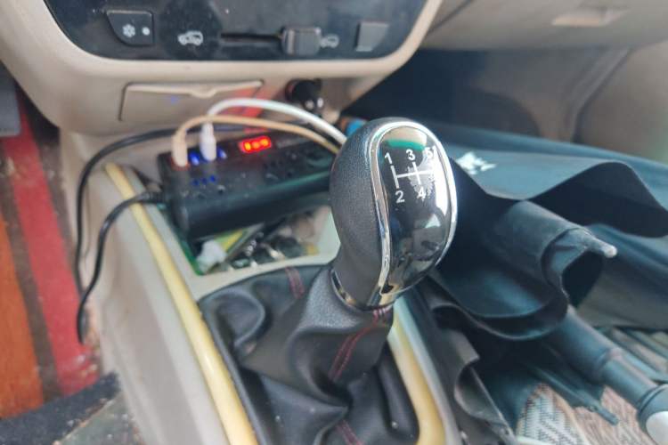 Used Jinbei New Hiace X30L 2021 1.5L Business Central Air-Conditioned Coach China VI Standard SWC15M Gear Lever