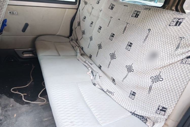 Used Jinbei New Hiace X30L 2021 1.5L Business Central Air-Conditioned Coach China VI Standard SWC15M Left Rear Seat