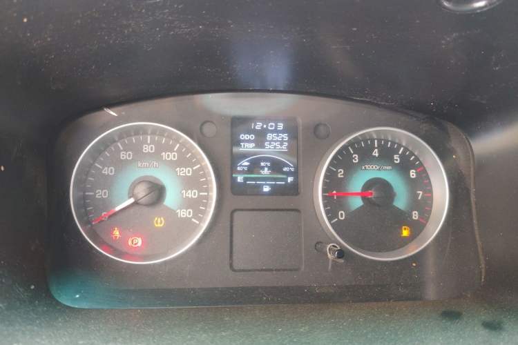 Used Jinbei New Hiace X30L 2021 1.5L Wealth Edition Bus Non-Air-Conditioned China VI Standard SWC15M Odometer Close Up