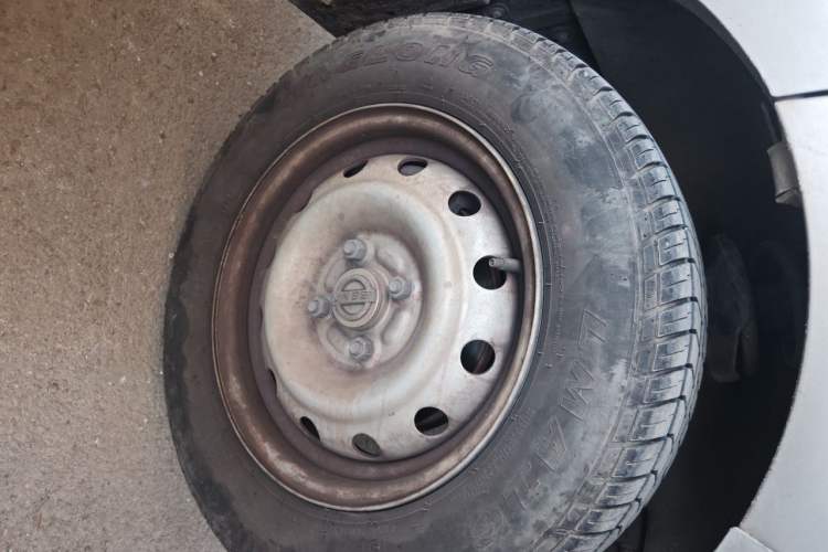 Used Jinbei New Hiace X30L 2021 1.5L Business Central Air-Conditioned Coach China VI Standard SWC15M Right Front Wheel Hub