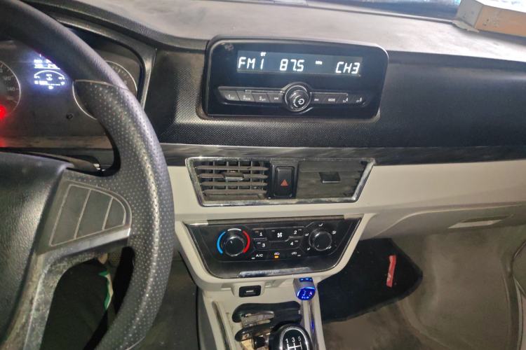 Used Jinbei New Hiace X30L 2021 1.5L Business-Grade Bus Non-Air-Conditioned Version China VI Standard SWC15M Audio And AC Panel