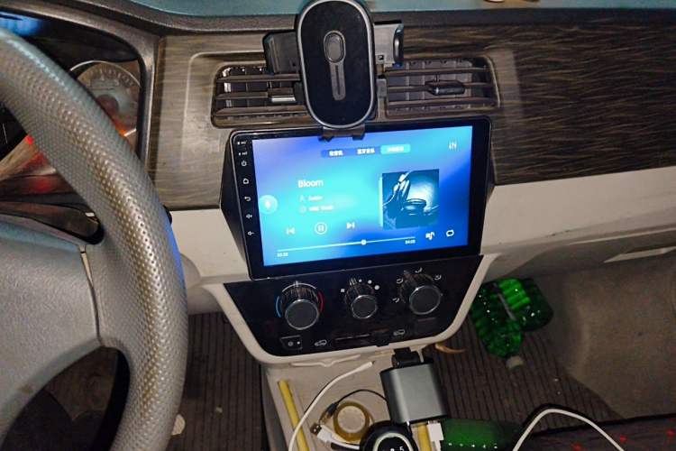 Used Jinbei New Hiace X30L 2021 1.5L Wealth Central Air Conditioning Edition Van China VI Standard SWC15M Audio And AC Panel