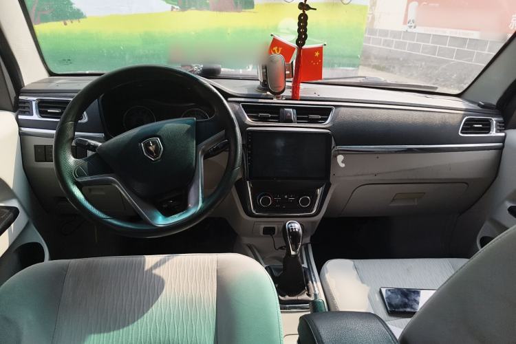 Used Jinbei New Hiace X30L 2021 1.5L Wealth Central Air Conditioning Version Coach China VI Standard SWC15M Center Console