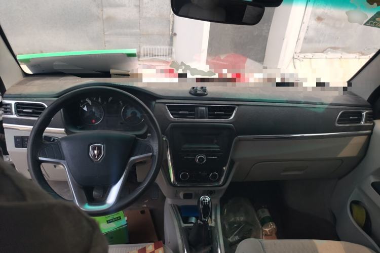Used Jinbei New Hiace X30L 2021 1.5L Wealth Van Non-Air-Conditioned Version China VI Standard SWC15M Center Console