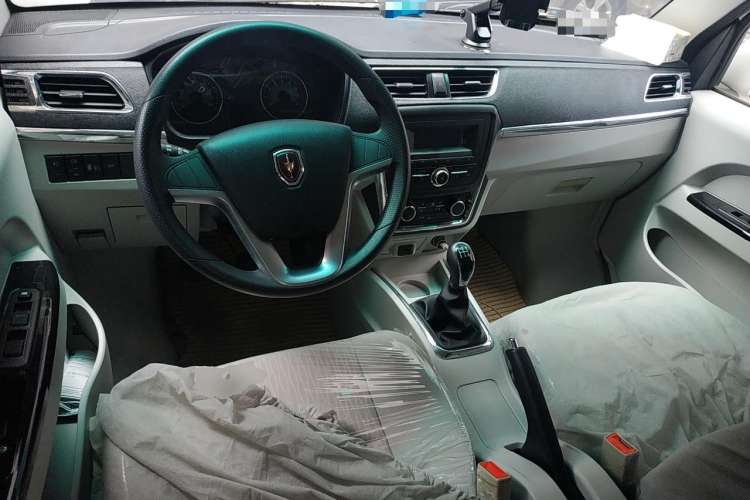 Used Jinbei New Hiace X30L 2021 1.5L Wealth Central Air Conditioning Version Coach China VI Standard SWC15M Center Console