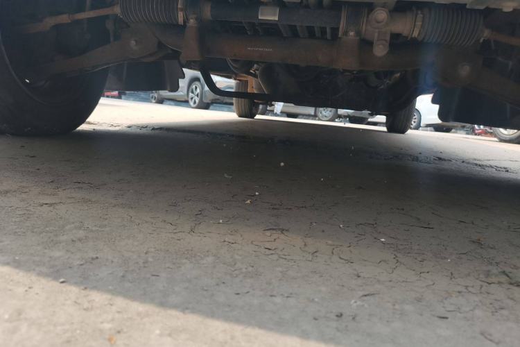 Used Jinbei New Hiace X30L 2021 1.5L Wealth Van Non-Air-Conditioned Version China VI Standard SWC15M Chassis Front