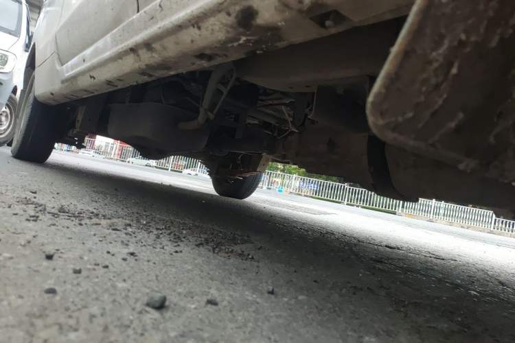 Used Jinbei New Hiace X30L  Chassis Front Right