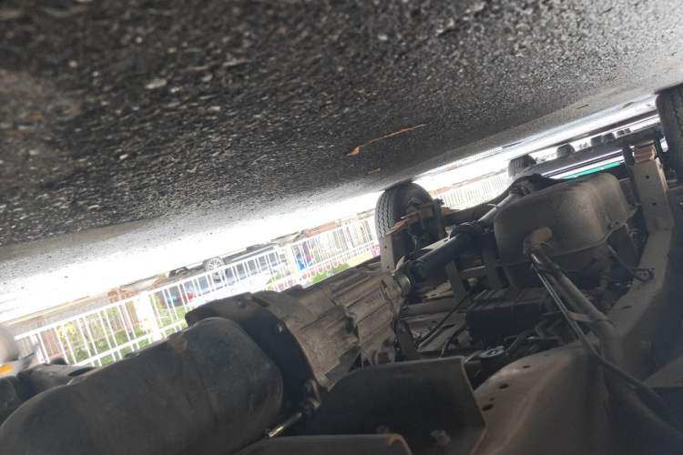 Used Jinbei New Hiace X30L 2021 1.5L Wealth Van Non-Air-Conditioned Version China VI Standard SWC15M Chassis Front Right