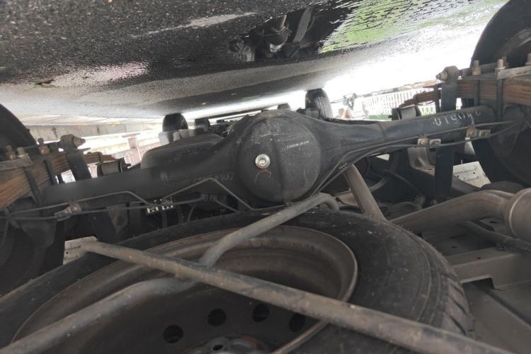 Used Jinbei New Hiace X30L 2021 1.5L Wealth Van Non-Air-Conditioned Version China VI Standard SWC15M Chassis Rear