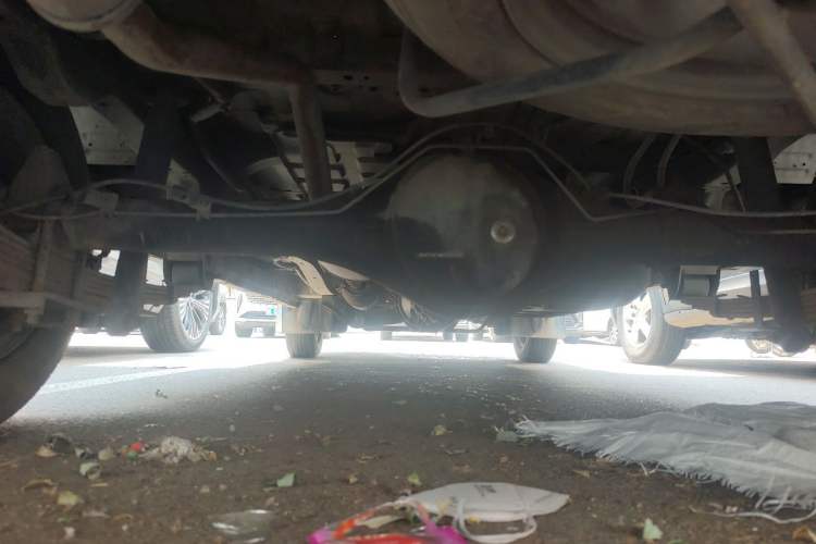 Used Jinbei New Hiace X30L 2021 1.5L Wealth Central Air Conditioning Version Coach China VI Standard SWC15M Chassis Rear