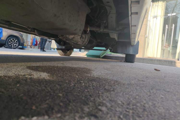 Used Jinbei New Hiace X30L 2021 1.5L Wealth Central Air Conditioning Edition Van China VI Standard SWC15M Chassis Rear Right