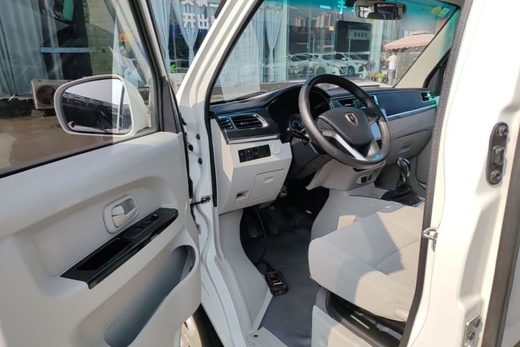 Used Jinbei New Hiace X30L 2021 1.5L Wealth Edition Bus Non-Air-Conditioned China VI Standard SWC15M Driver Seat