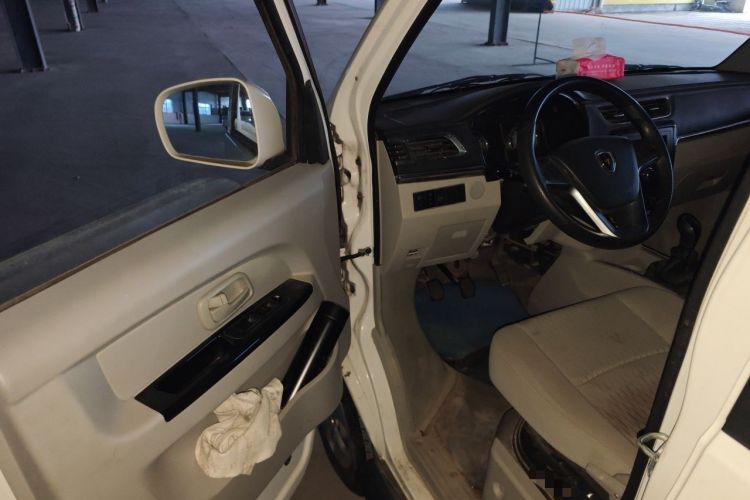 Used Jinbei New Hiace X30L 2021 1.5L Wealth Edition Bus Non-Air-Conditioned China VI Standard SWC15M Driver Seat