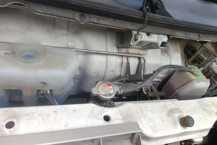 Used Jinbei New Hiace X30L 2021 1.5L Wealth Central Air Conditioning Version Coach China VI Standard SWC15M Engine Bay