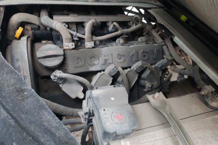 Used Jinbei New Hiace X30L  Engine Bay