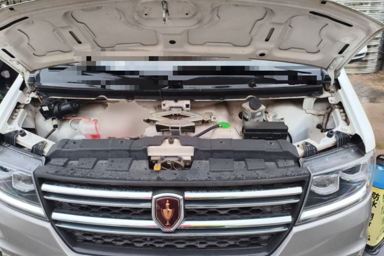 Used Jinbei New Hiace X30L 2021 1.5L Wealth Central Air Conditioning Edition Van China VI Standard SWC15M Engine Bay