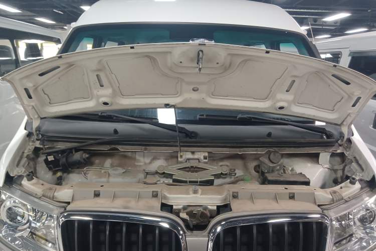 Used Jinbei New Hiace X30L 2021 1.5L Wealth Central Air Conditioning Version Coach China VI Standard SWC15M Engine Bay