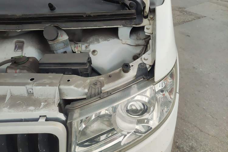 Used Jinbei New Hiace X30L  Engine Bay Left