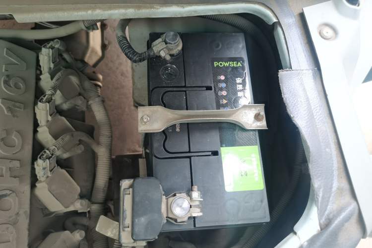 Used Jinbei New Hiace X30L 2021 1.5L Wealth Van Non-Air-Conditioned Version China VI Standard SWC15M Engine Bay Left