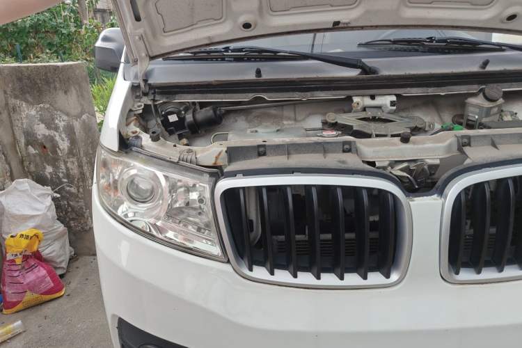 Used Jinbei New Hiace X30L 2021 1.5L Wealth Central Air Conditioning Version Coach China VI Standard SWC15M Engine Bay Right