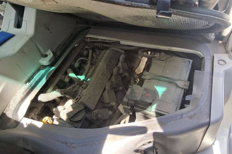 Used Jinbei New Hiace X30L 2021 1.5L Wealth Van Non-Air-Conditioned Version China VI Standard SWC15M Engine Bay