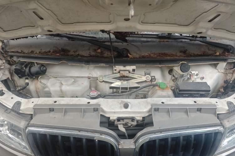 Used Jinbei New Hiace X30L 2021 1.5L Wealth Van Non-Air-Conditioned Version China VI Standard SWC15M Engine Bay