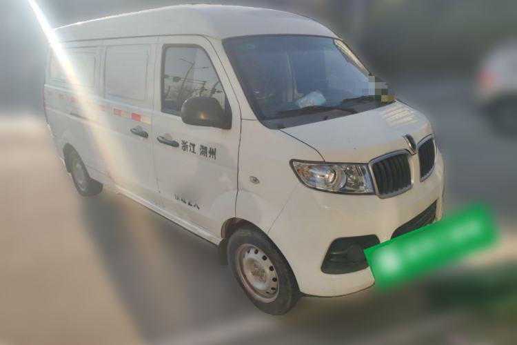Used Jinbei New Hiace X30L 2021 1.5L Wealth Central Air Conditioning Edition Van China VI Standard SWC15M Front Right 45 Deg